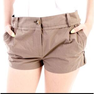 Elizabeth &James medium rise trouser shorts sz 2